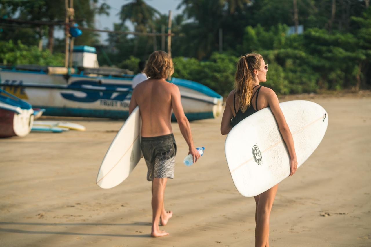 Ocean Bay Surf Resort Weligama Extérieur photo