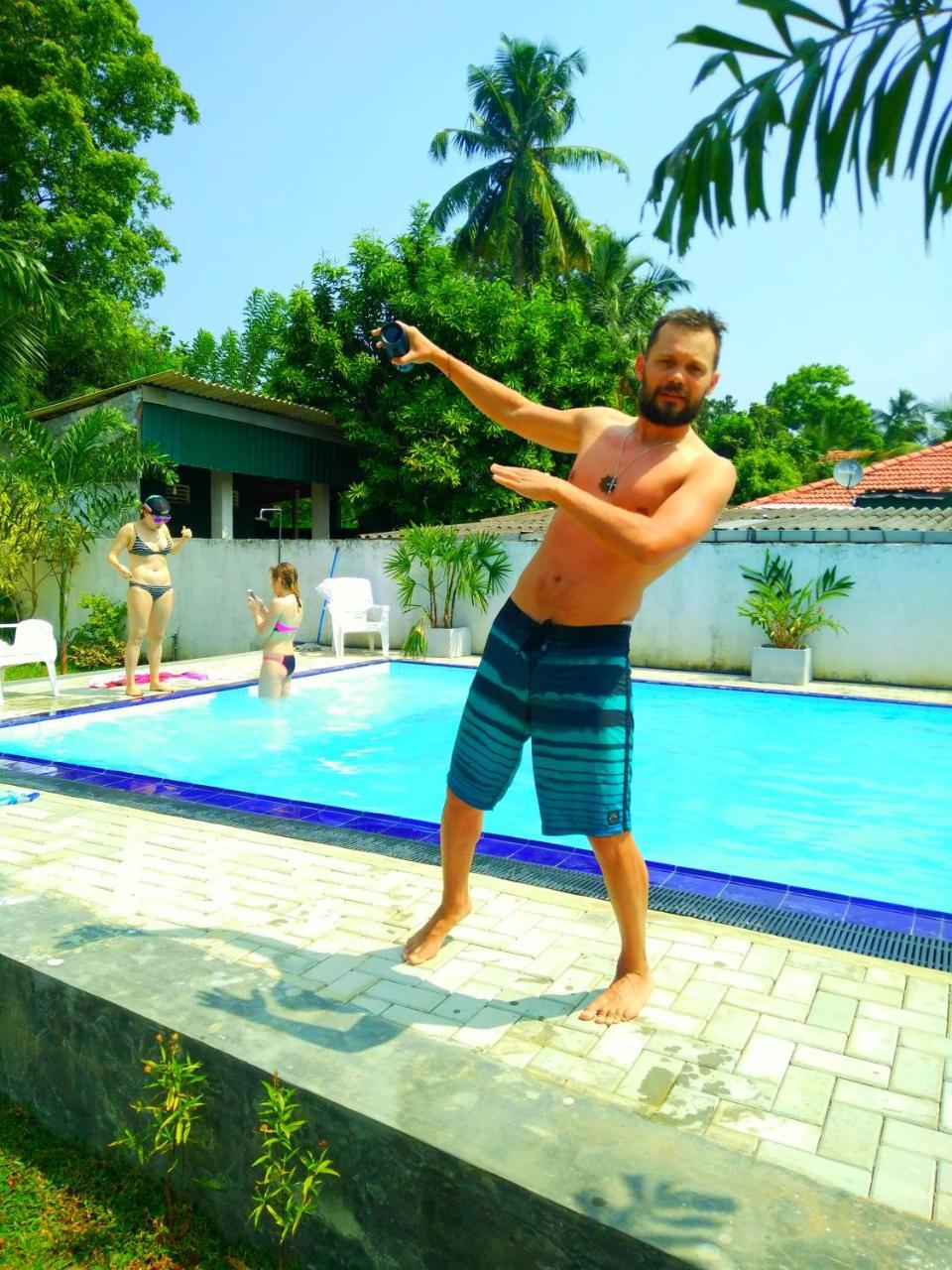 Ocean Bay Surf Resort Weligama Extérieur photo