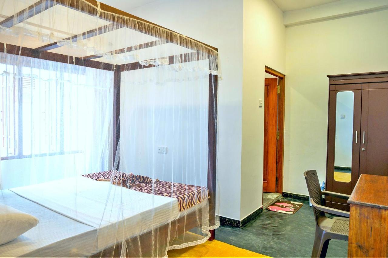 Ocean Bay Surf Resort Weligama Extérieur photo
