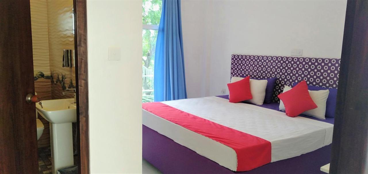 Ocean Bay Surf Resort Weligama Extérieur photo